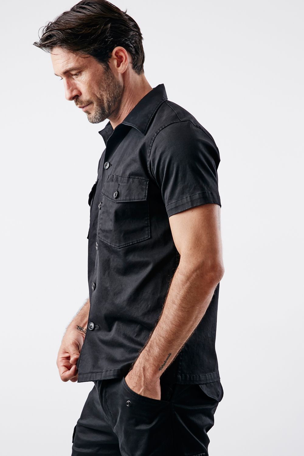 【BLACK MILITARY Vol.11】 UTILITY S/S SHIRTS-BLACK (8月末頃入荷予定 )※オーダー締切7/28(水)11:59迄