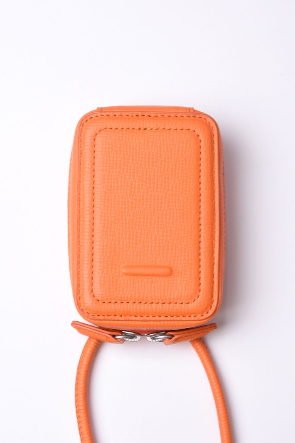 STRAPPED-ACCESSORY-MICROBAG / ストラップ付き MagSafe対応 ショルダーマイクロバッグ (キャロットオレンジ)