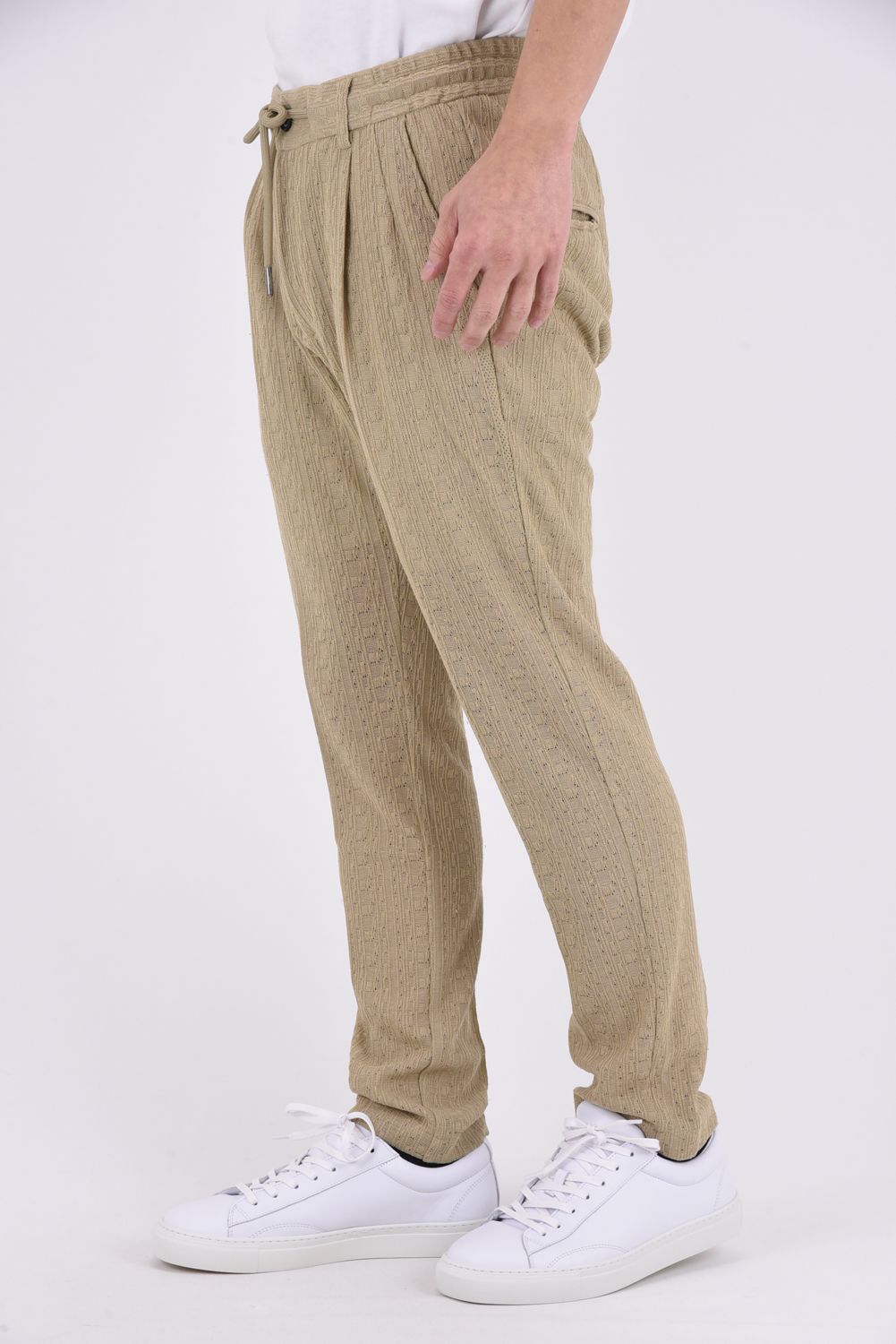 【26SS】【セットアップ】 LINEN TOUCH JACQUARD JACKET & SLACKS / リネンタッチ テーラードシングルジャケット&イージースラックス (ベージュ)