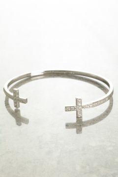 CROSS BANGLE