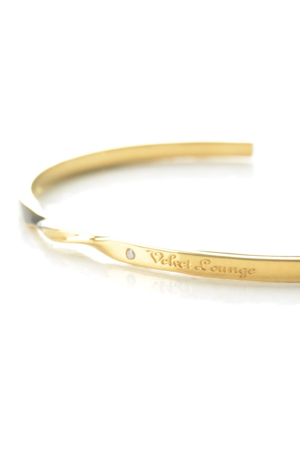 TWIST BANGLE