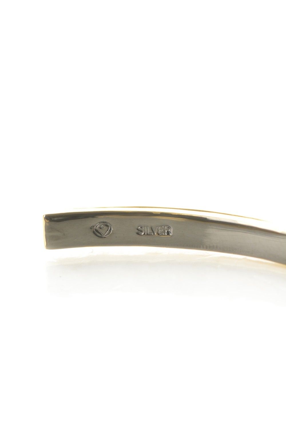 TWIST BANGLE