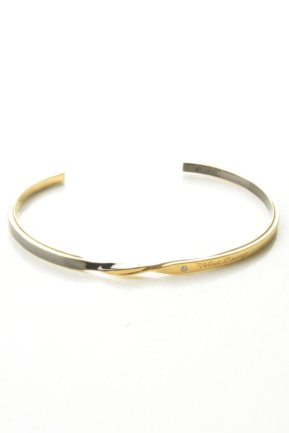 TWIST BANGLE