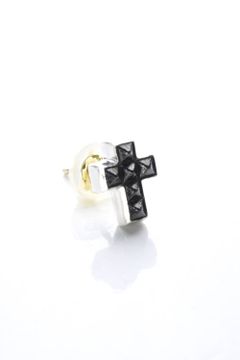 Novel 6stud Pierce