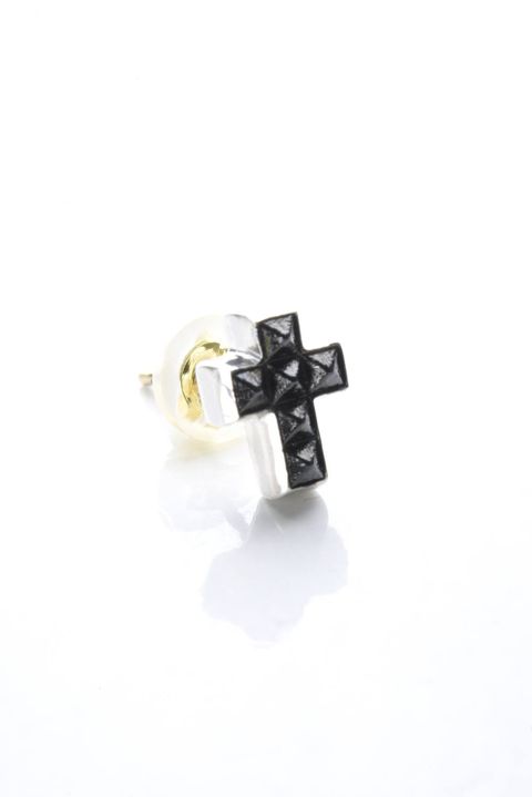 Novel 6stud Pierce