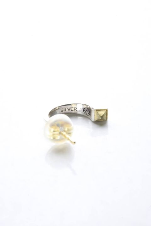 Novel 1stud Hoop Pierce