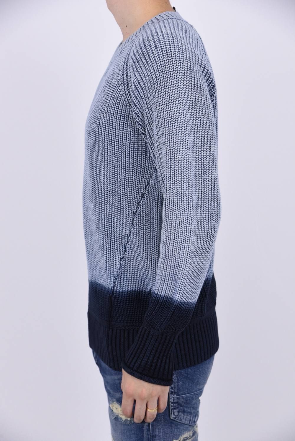 Middle gauge V neck long sleeve INDIGOISM TWO TONE / ミドルゲージ Vネック ニット ブルーハードユーズド