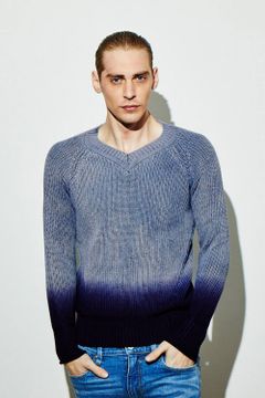 Middle gauge V neck long sleeve INDIGOISM TWO TONE / ミドルゲージ Vネック ニット ブルーハードユーズド
