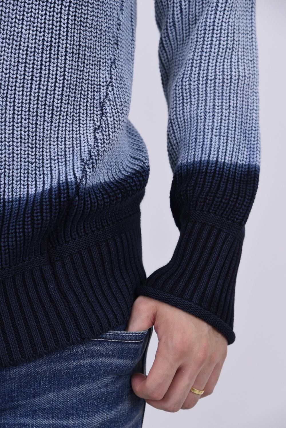 Middle gauge V neck long sleeve INDIGOISM TWO TONE / ミドルゲージ Vネック ニット ブルーハードユーズド