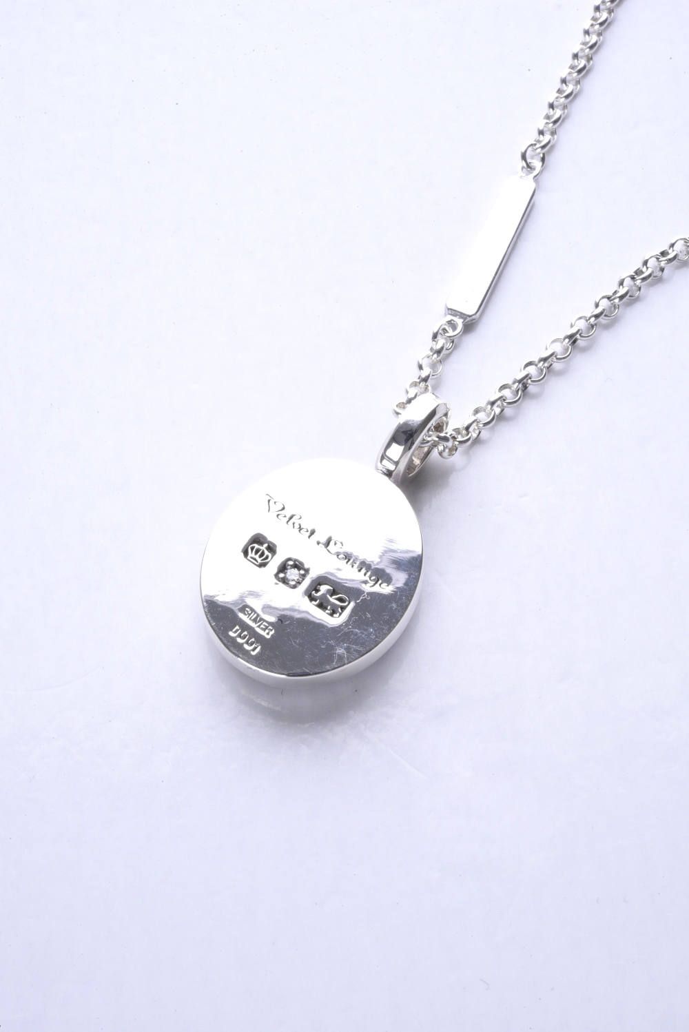 Novel Oval Pendant