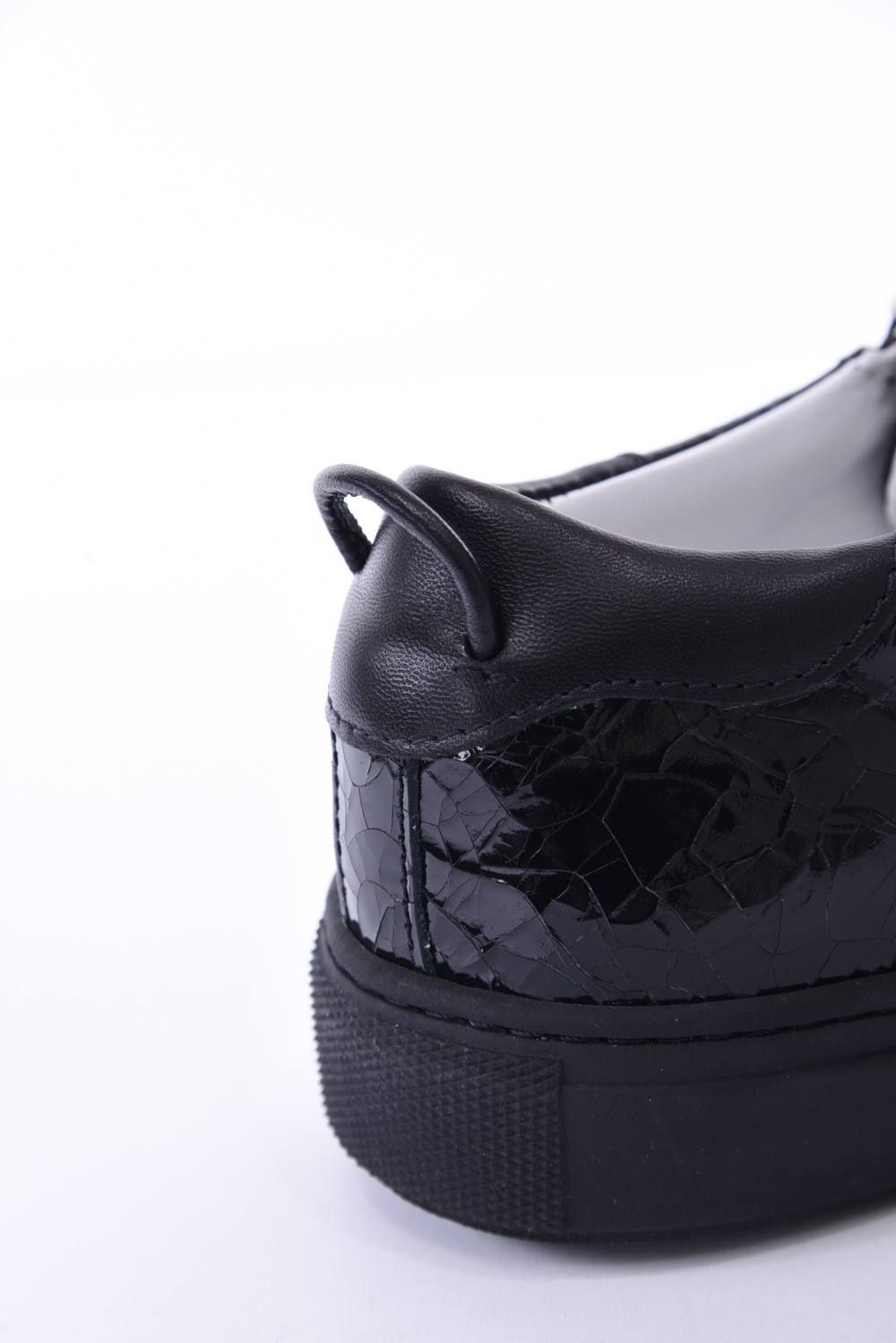 SAGE ZIP / ジップ付き エナメルクラック加工 ローカットスニーカー ブラック