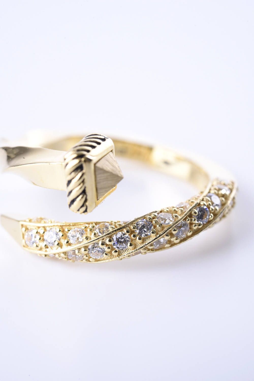 Novel Shiny Nail Ring
