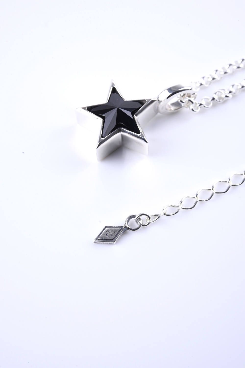 Novel 1star stone pendant