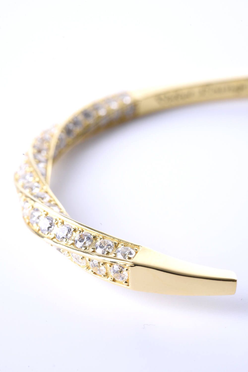 Novel Shiny Nail bangle