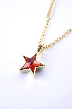 Novel 1star stone pendant