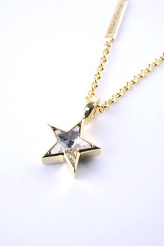 Novel 1star stone pendant
