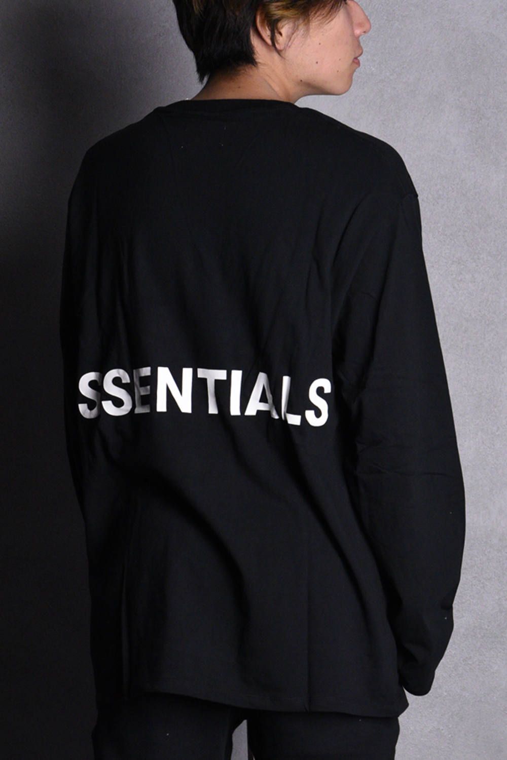 FOG Essentials Boxy Logo L/S T-Shirt 黒-