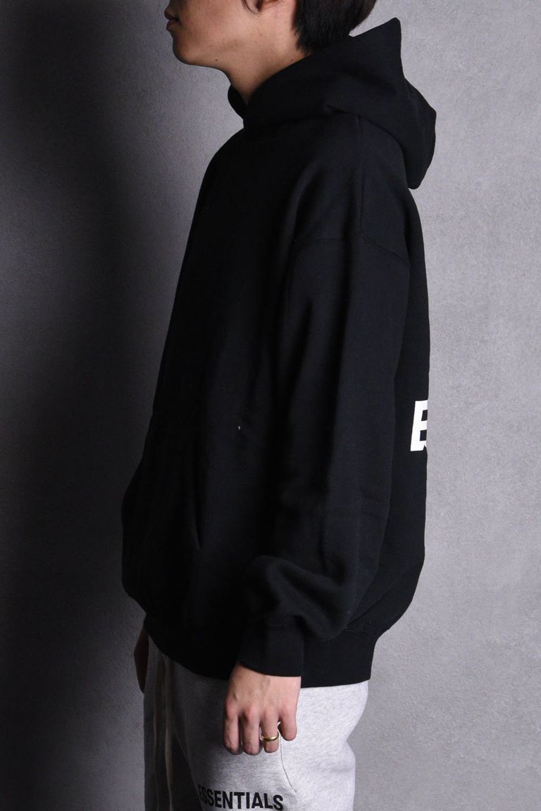 FOG ESSENTIALS - FOG ESSENTIALS PULLOVER HOODIE / バックロゴ  