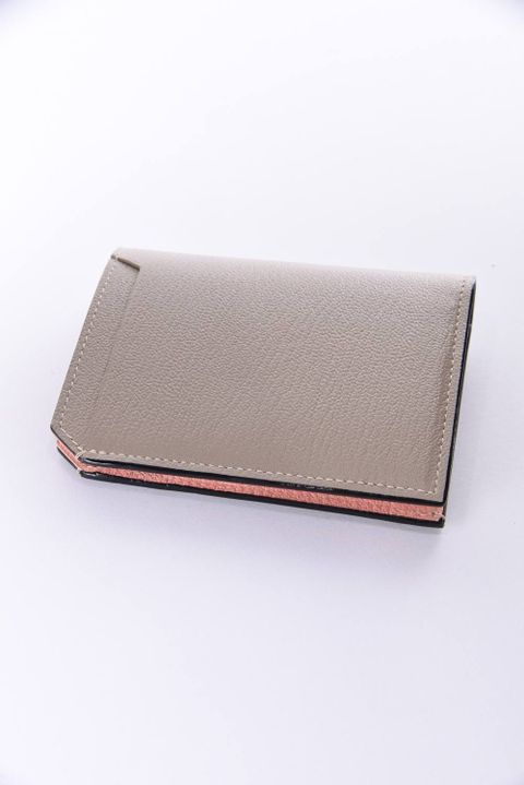 【残り1点】 CARD WALLET / LA501GT ゴートレザー 二つ折りスマートカードウォレット ベージュ / ピンク