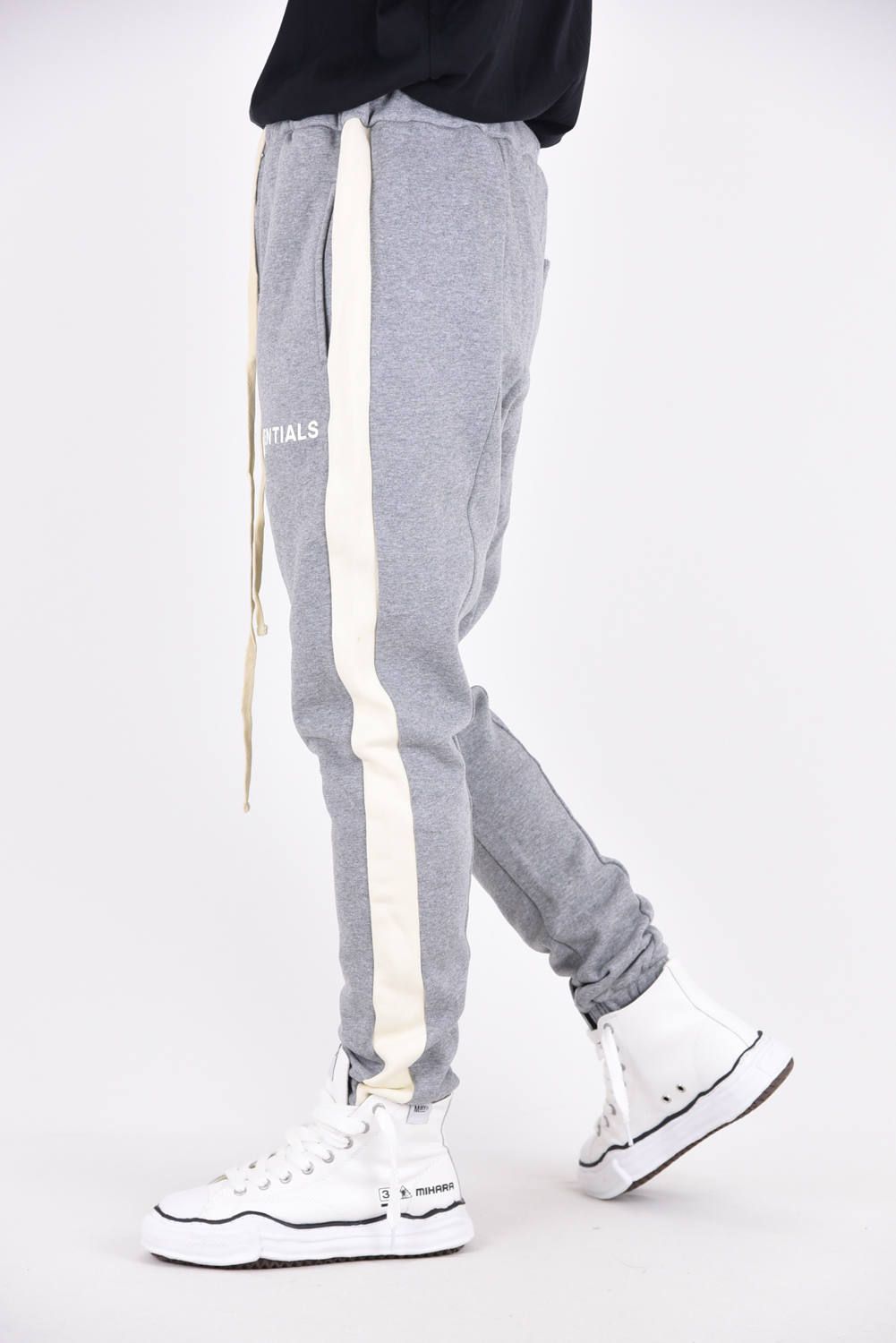 ESSENTIALS SIDE STRIPE SWEATPANTS / 裏起毛 サイドライン スウェットパンツ グレー - XS