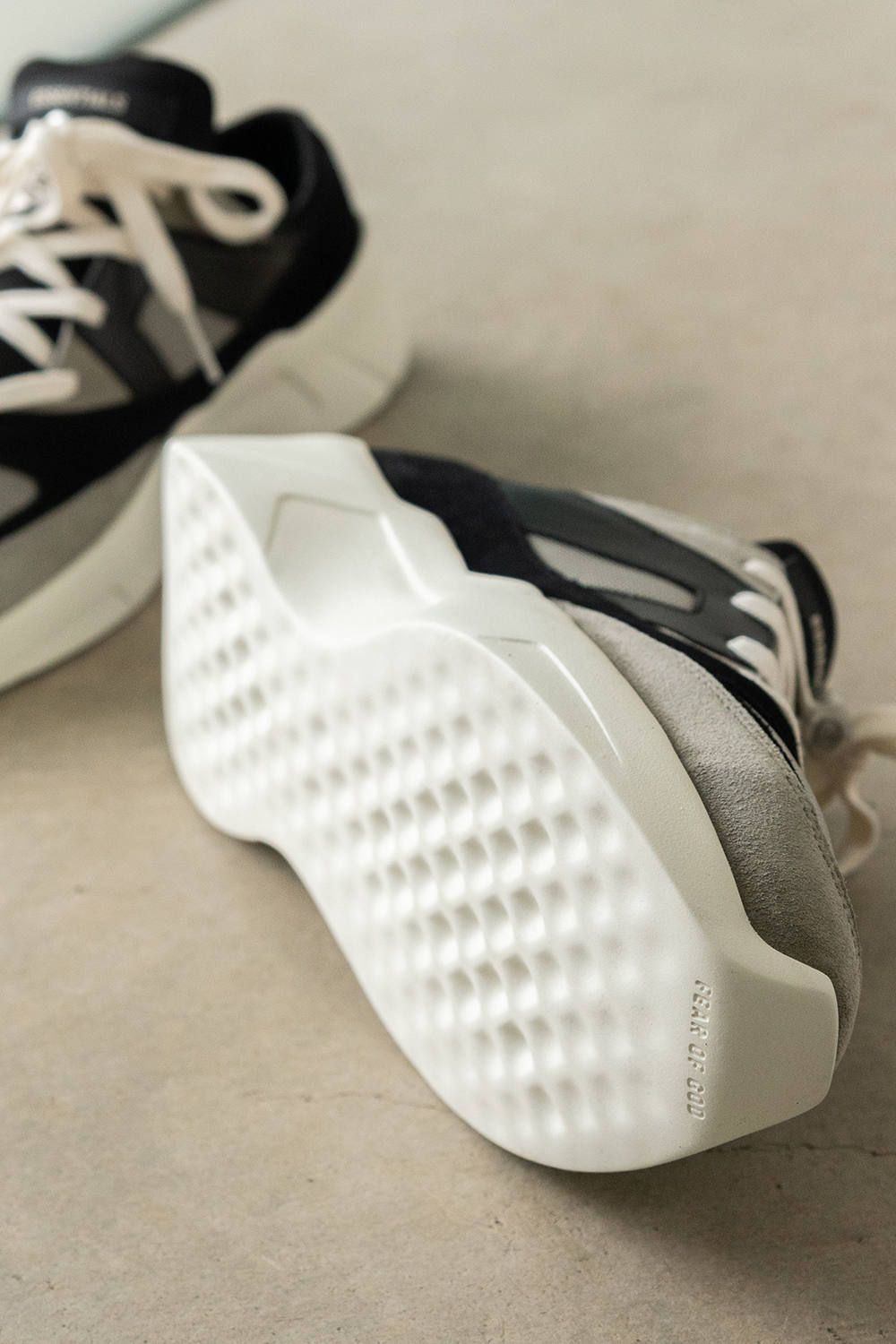 FOG ESSENTIALS - ESSENTIALS BACKLESS RUNNER SHOES / バックレス