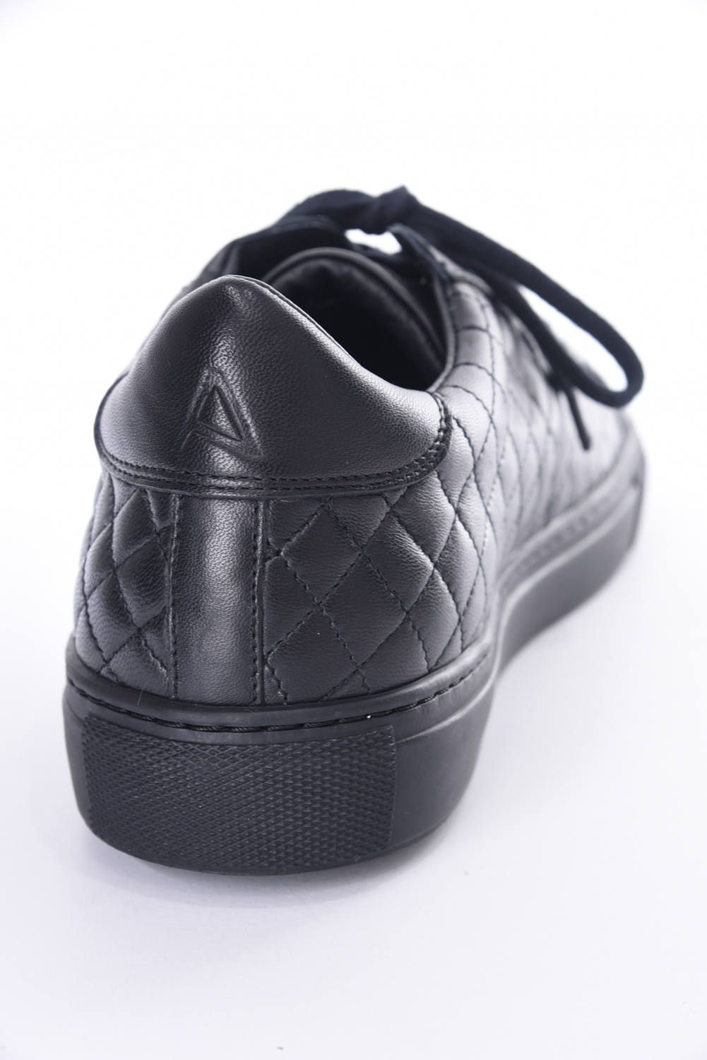 9838 KIPS-QUILTING / LOW CUT SNEAKER