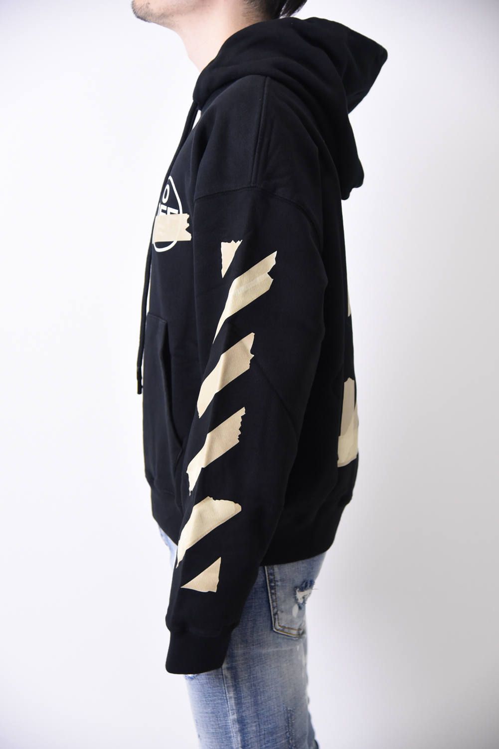 OFF-WHITE - TAPE ARROWS HOODIE / ダイアゴナル テープアロー