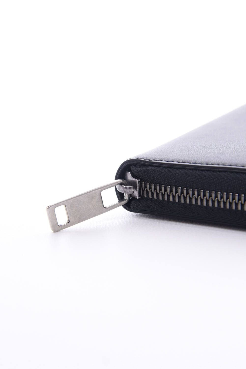 GIVENCHY BLACK LOGO WALLET / スムースレザー ロング ジップウォレット ブラック*