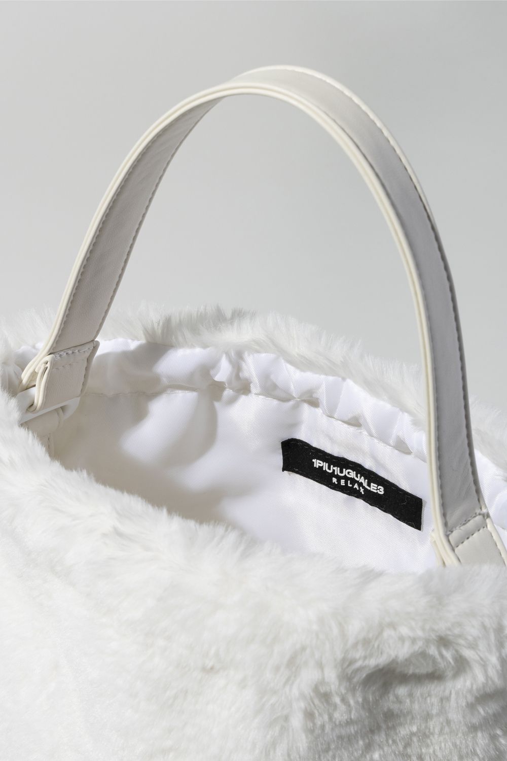 【26AW】 FUR DRAWSTRING BAG / ファー ドローストリング バッグ (ホワイト) (8月上旬入荷予定)