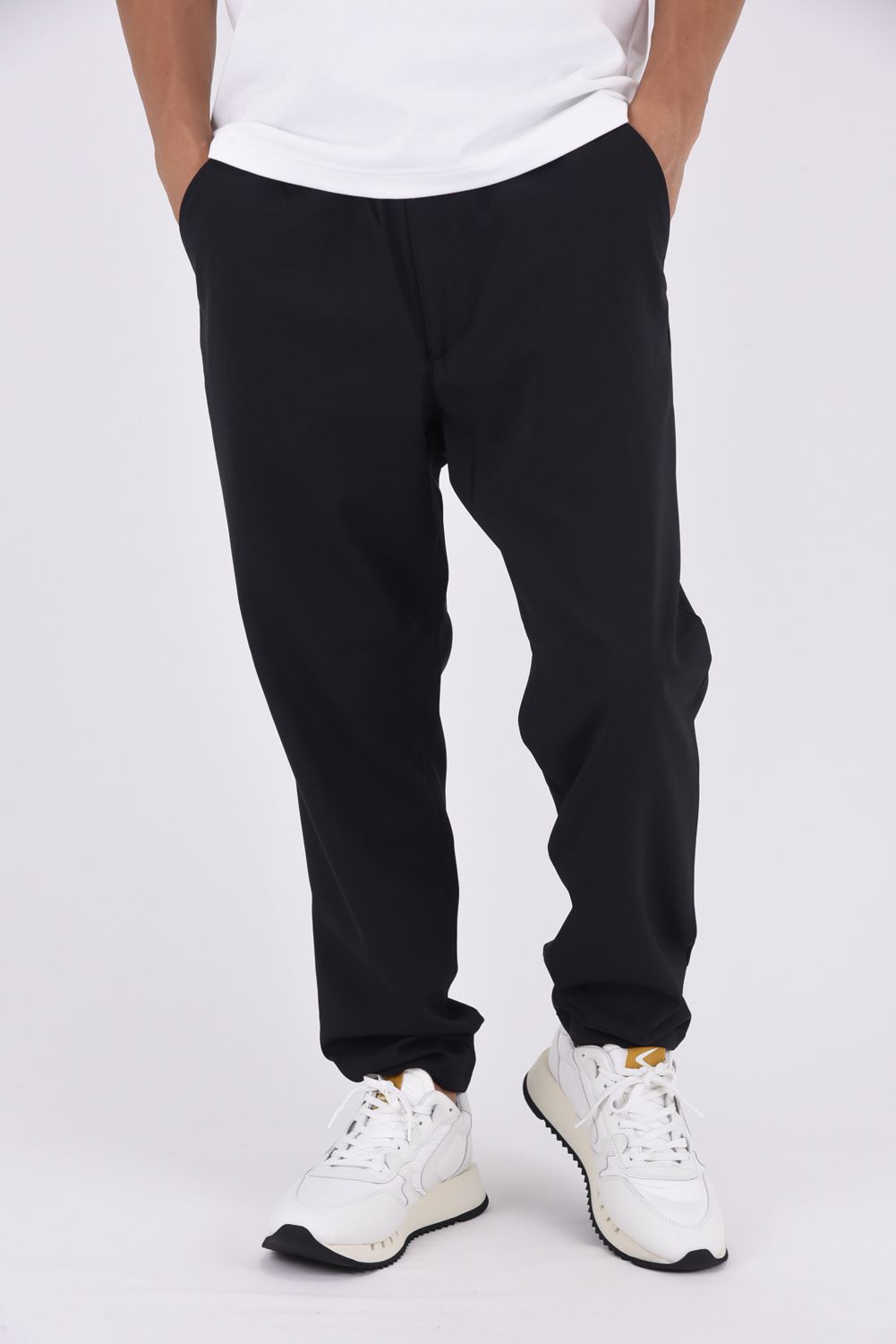 PAT WIDE EASY PANTS / ワイドテーパード イージースラックス (ブラック )