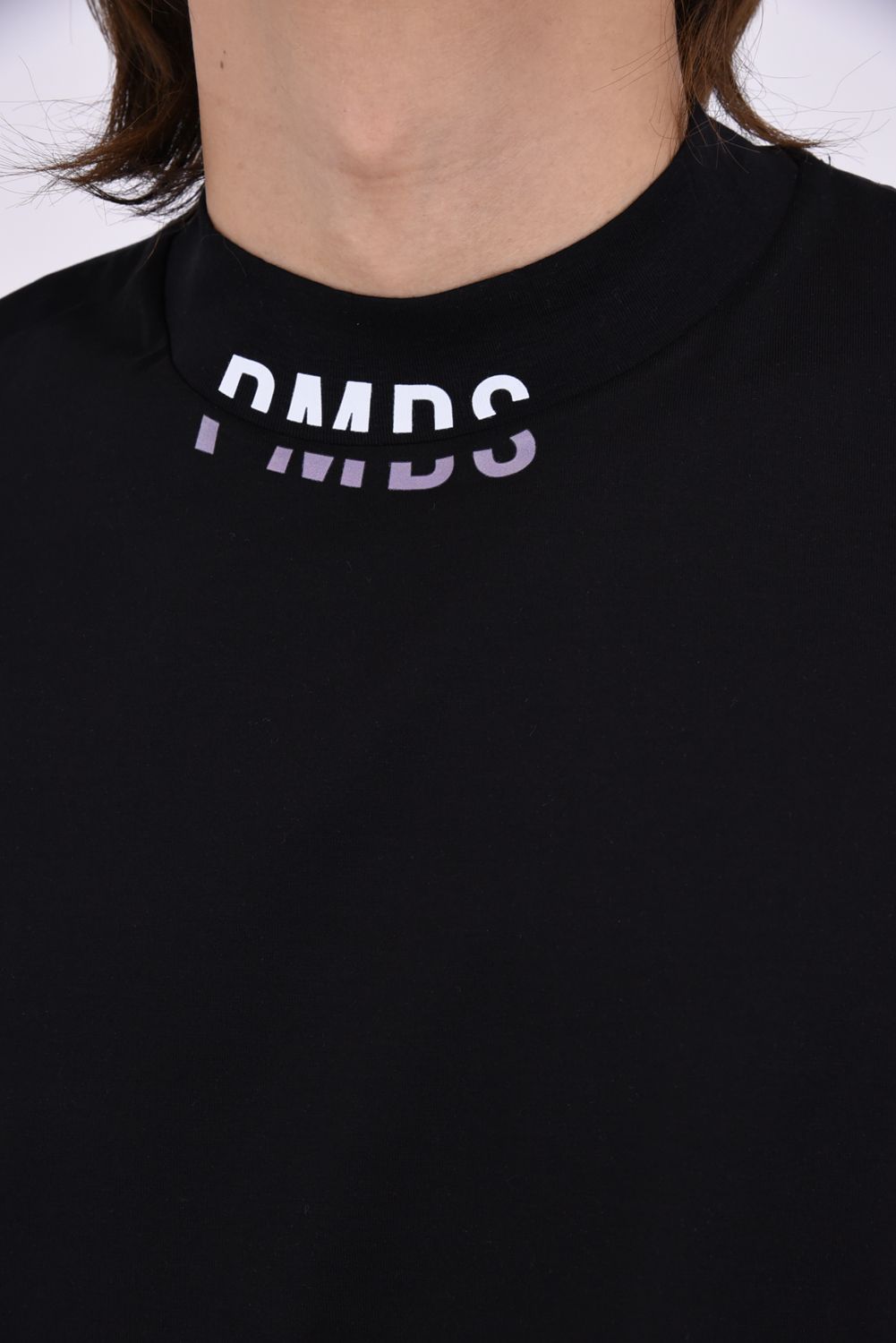 【26AW】 NUBY MOCK SLEEVE / ワンポイントロゴ モックネックTシャツ (ブラック)