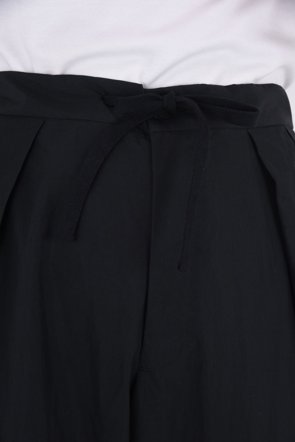 DRAWSTRING WIDE TROUSERS / ドローストリング ワイドパンツ (ブラック）