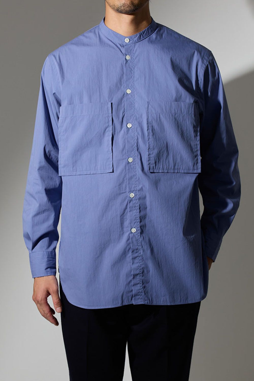 colon - W POCKET STANDCOLLAR SHIRT - TYPEWRITER / タイプライター ダブルポケットシャツ ライトブルー  | gossip