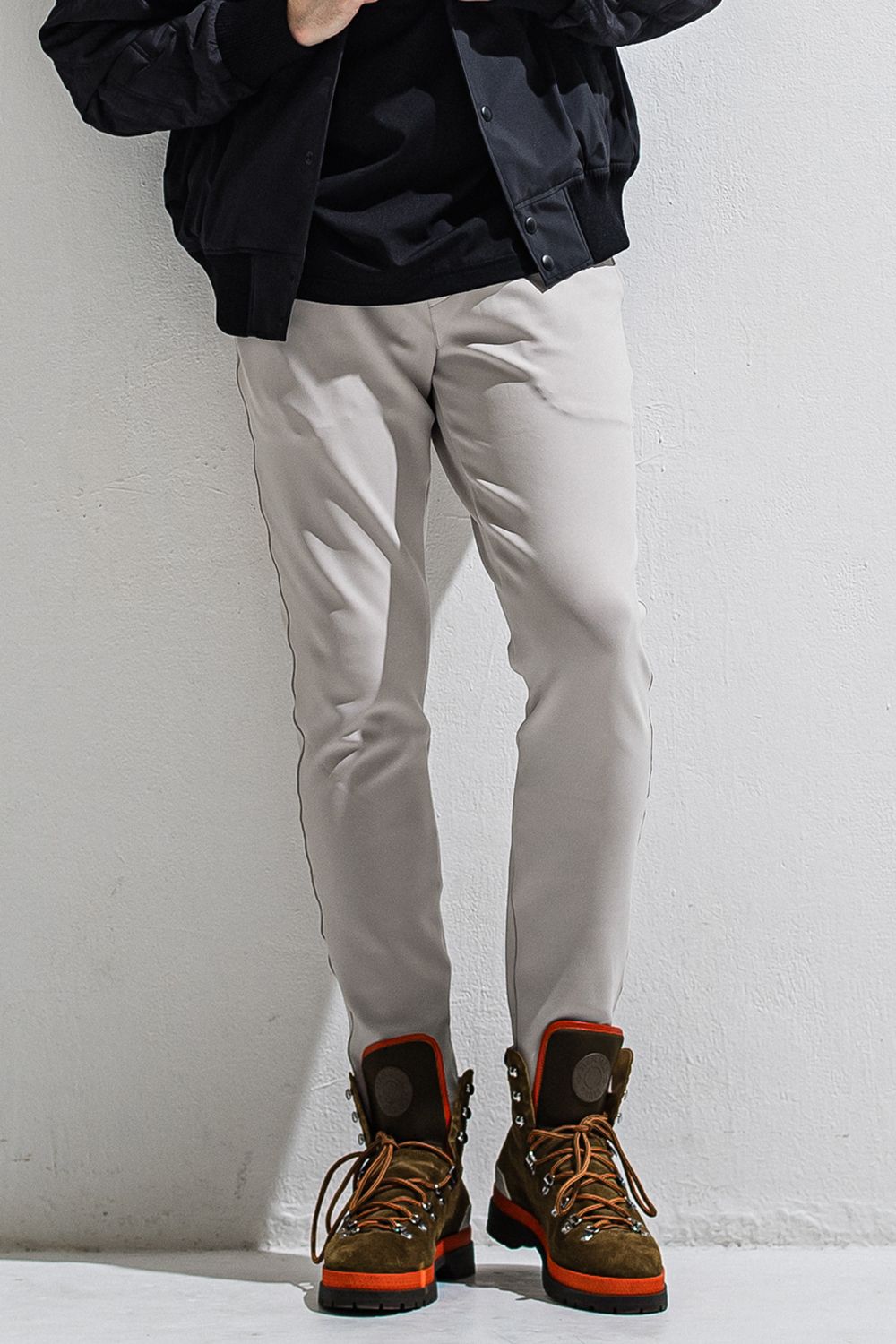 GAVIRIA SLACKS EASY PANTS / ドライタッチ エコレザーコインポケット スラックス型イージーパンツ (ベージュ) (3月中旬入荷予定) ※オーダー締切12/13(土)17:00