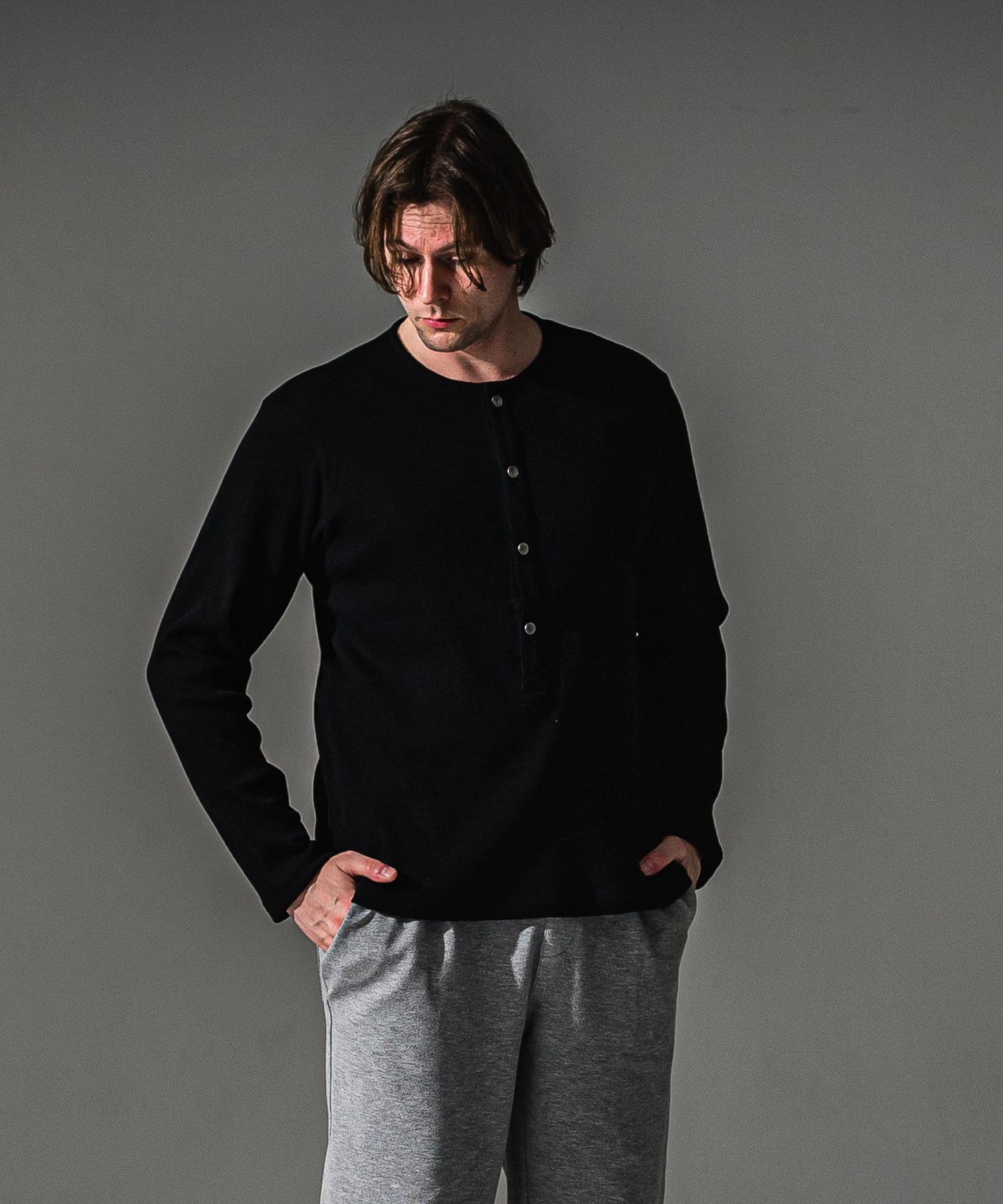 RIB HENRY LONGSLEAVE / ヘンリーネック リブニットロングスリーブTシャツ (ブラック) (7月中旬入荷予定) ※オーダー締切:5月23日(土)17時