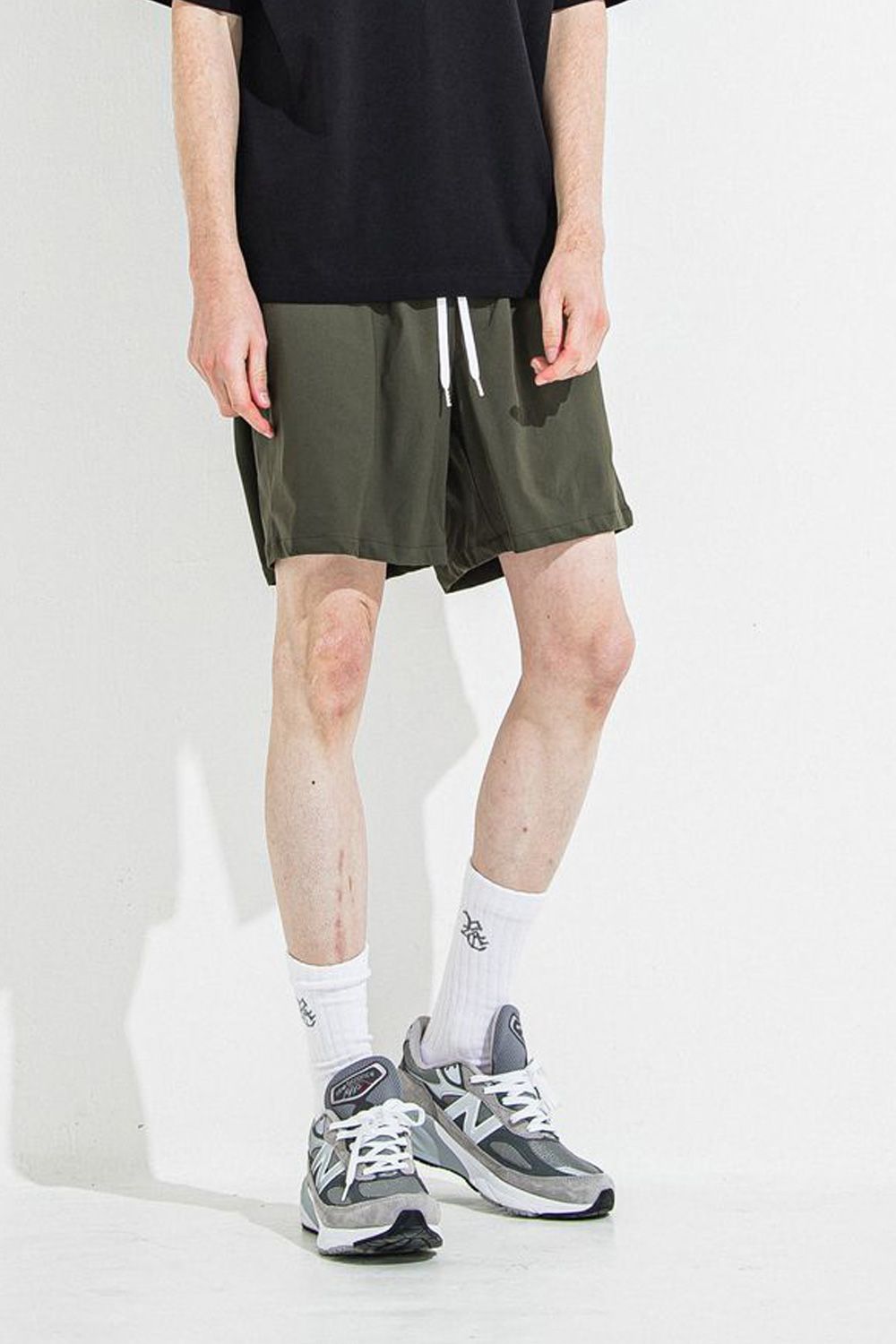 TV NYLON SHORTS / ナイロンマイクロファイバー ルーズフィット ショートパンツ カーキ