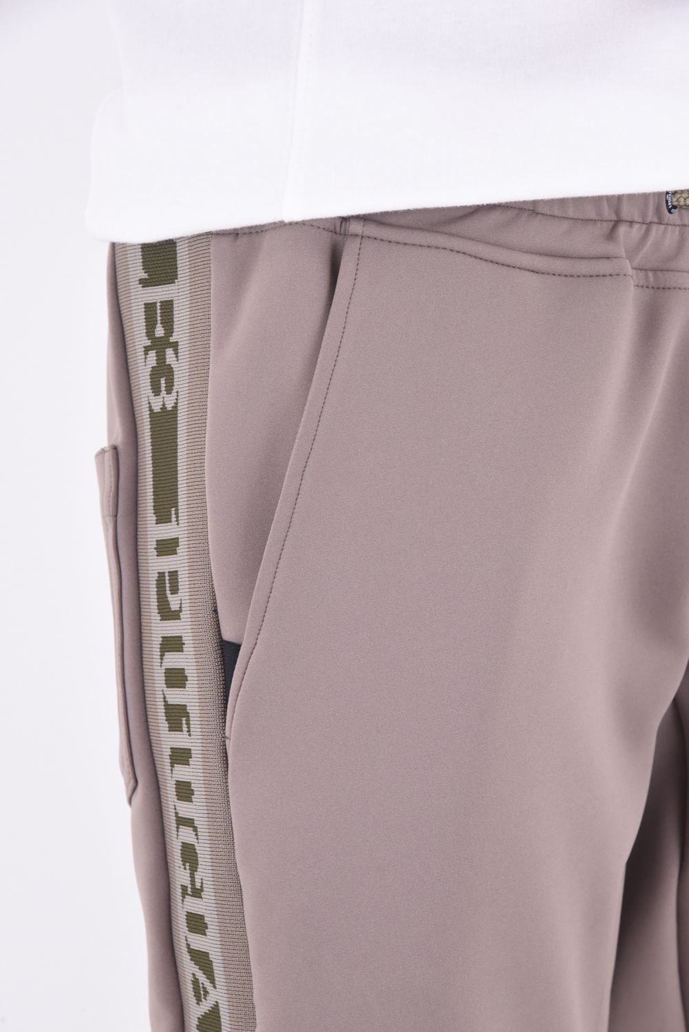 【期間限定ポイント30倍】 113SPORT PREMIUM WIDE SHORTS / ロゴ ワイド ショートパンツ グレーベージュ
