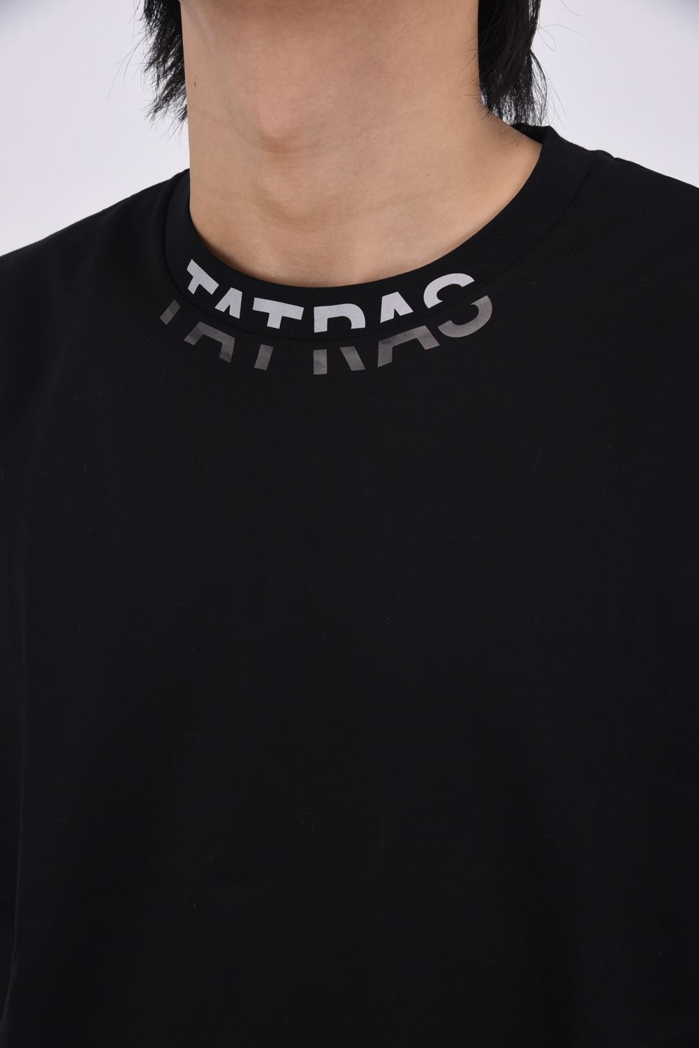 WANDO (ワンド) / ネックロゴ クルーネック Tシャツ ブラック