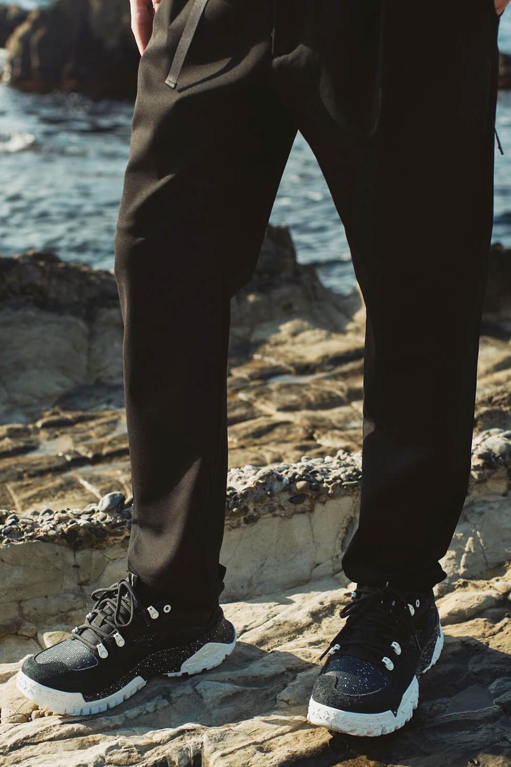 【White Mountaineering × Timberland®】 MOTION SCRAMBLE WATERPROOF HIKING SHOES / ティンバーランドコラボ ハイキングスニーカー ブラック