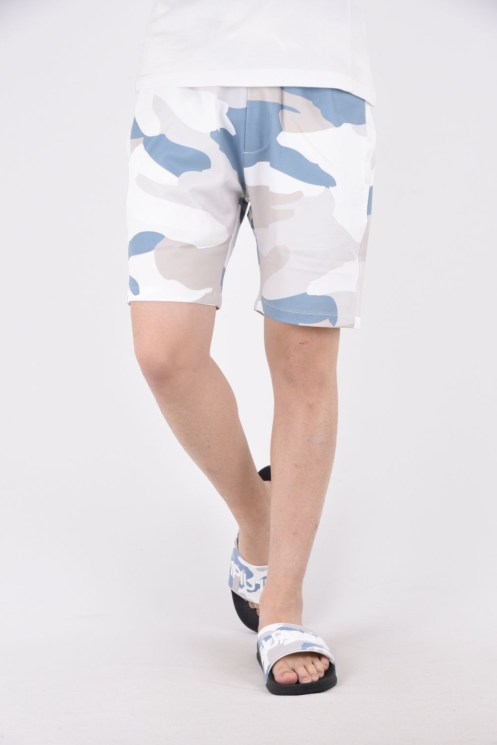 1PIU1UGUALE3 RELAX - 1PIU1RELAX CAMO LOGO SHORTS / ブランドロゴ