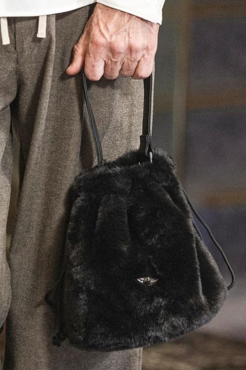 【26AW】 FUR DRAWSTRING BAG / ファー ドローストリング バッグ (ブラック)