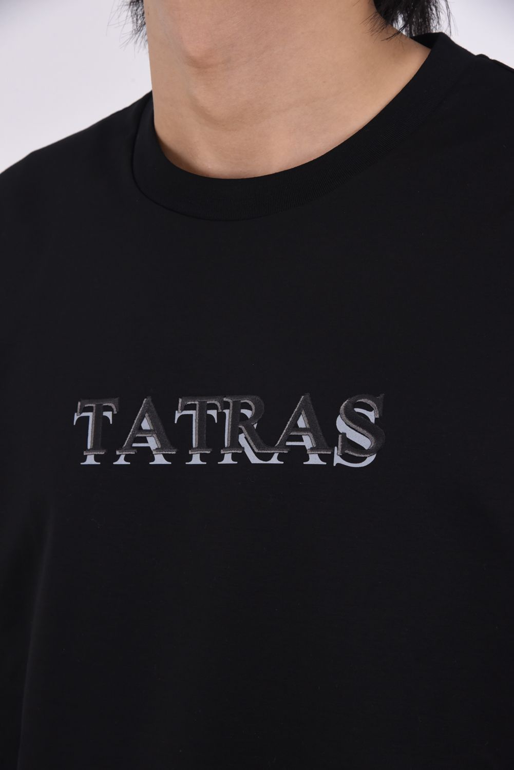 RISTEN (リステン) / 刺繍風ブランドロゴ クルーネック Tシャツ ブラック