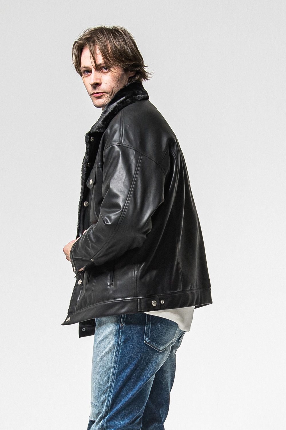LEATHER FUR OVER  G /  エコレザー オーバーサイズ デニムジャケット (ブラック) (11月中旬入荷予定) ※オーダー締切：9月1日(月)18:00
