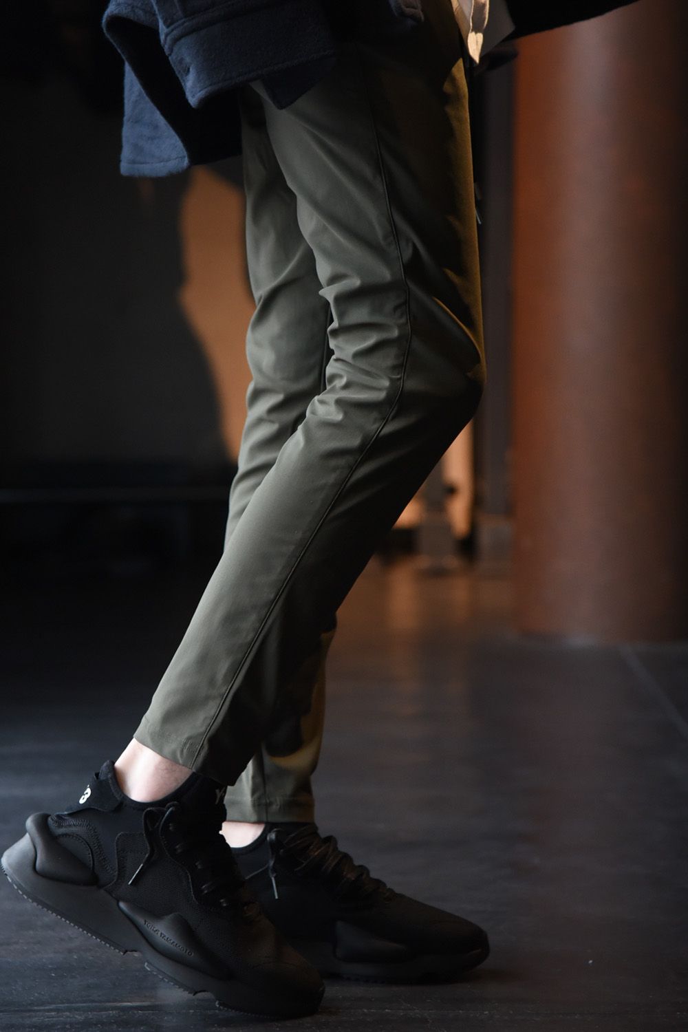 CHRIS EASY PANTS / 【定番】 高機能ナイロン マイクロファイバー スラックス イージーパンツ ナイロンカーキ
