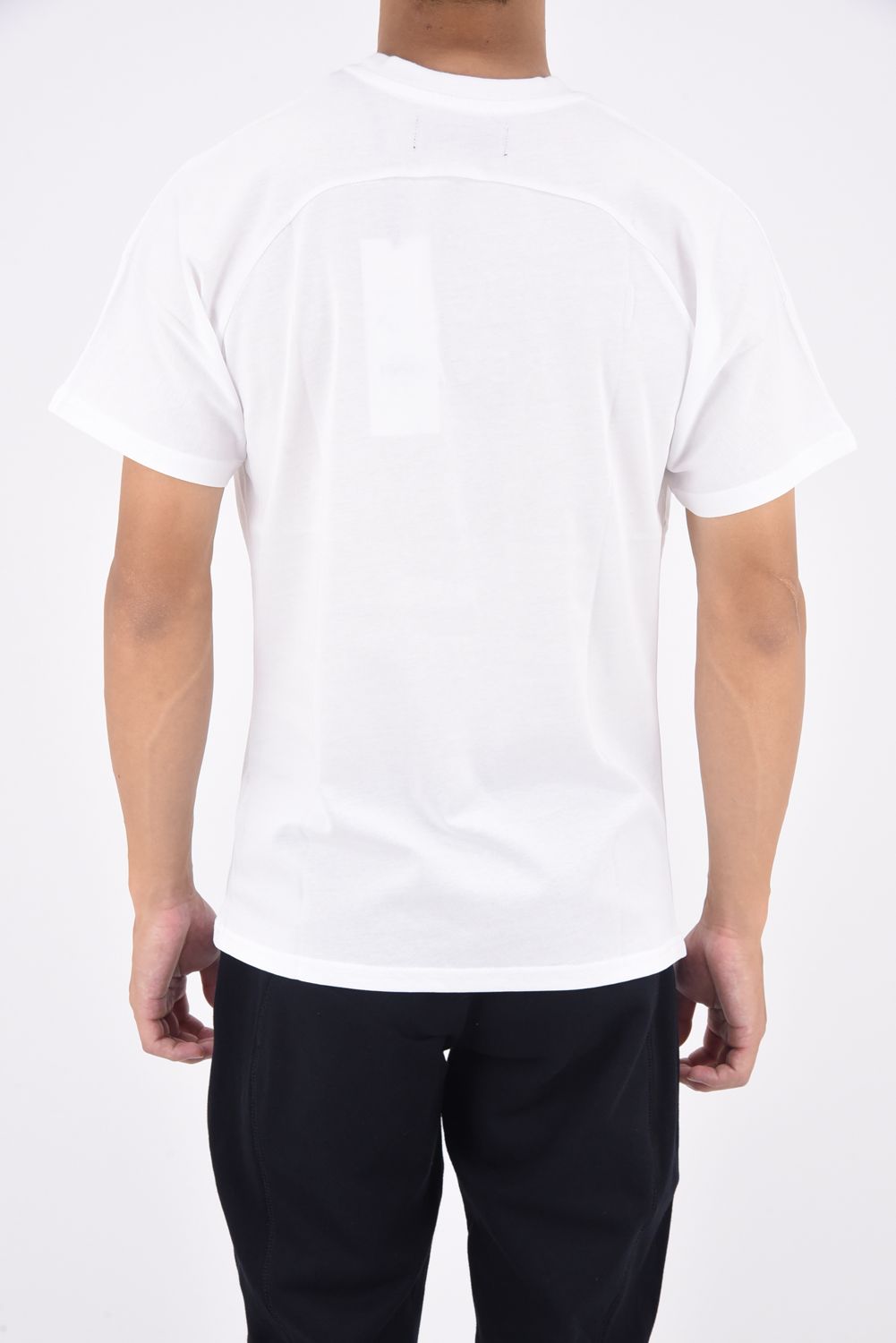 1PIU APPLIQUÉ SHORT-SLEEVED / フロントロゴ 刺繍 半袖Tシャツ ホワイト