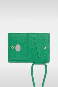 STRAPPED-ACCESSORY-CARDCASE / ストラップ付き MagSafe対応 ショルダーカードケース (ジョリーグリーン)