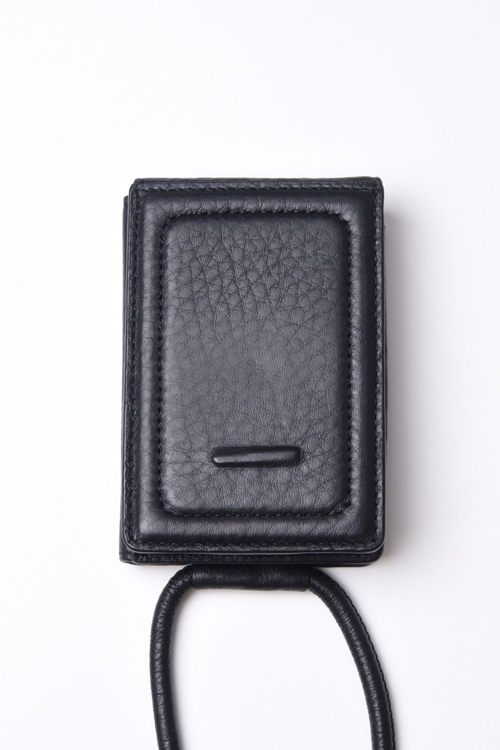 STRAPPED-ACCESSORY-WALLET / ストラップ付き MagSafe対応 ウォレット (ブラック)