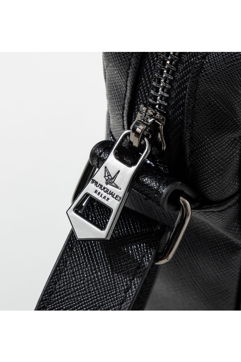 MINI SHOULDER POUCH / サフィアーノエコレザー ミニショルダーポーチ (ブラック) (12月中旬入荷予定)