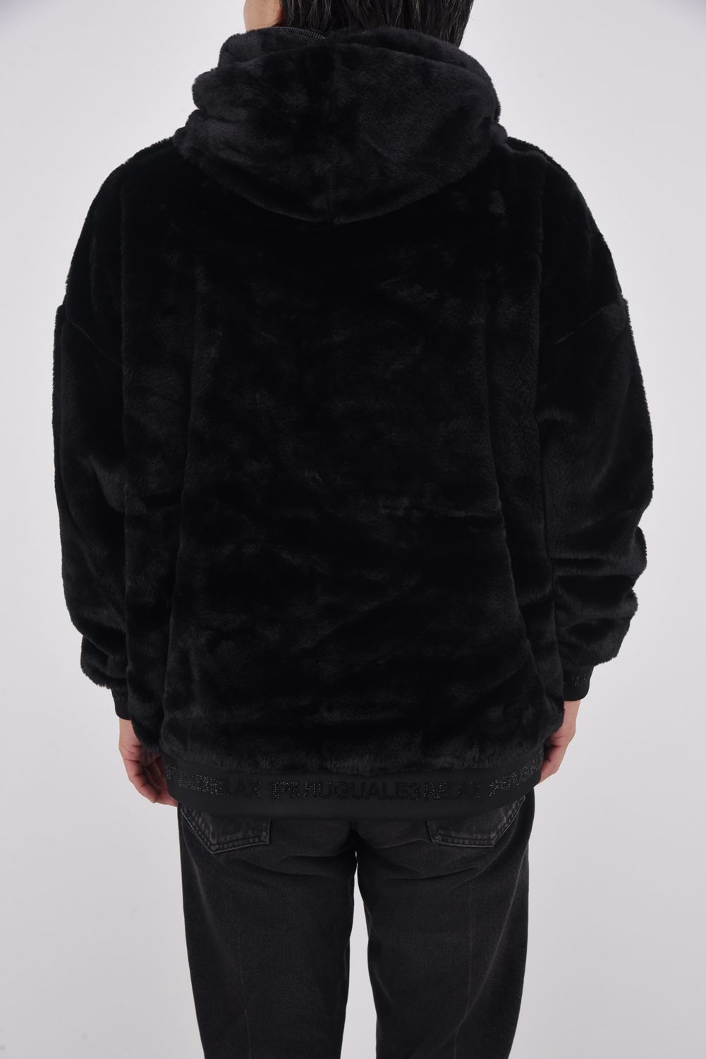【25AW】 FUR BLOUSON WITH LOGO ON THE HEM / リブ フーデッドファーブルゾン (ブラック)