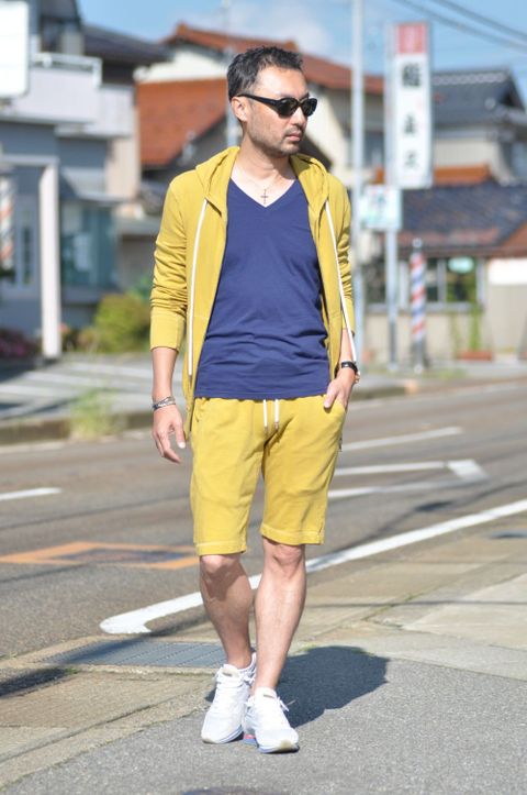 大人のラフな休日スタイル